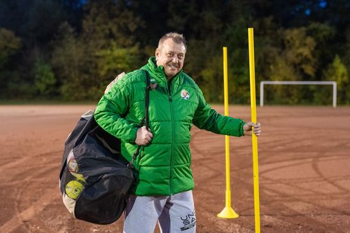 Übungsleiter beim Training